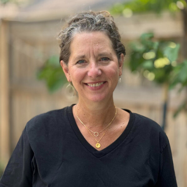 Jennifer Greer Headshot
